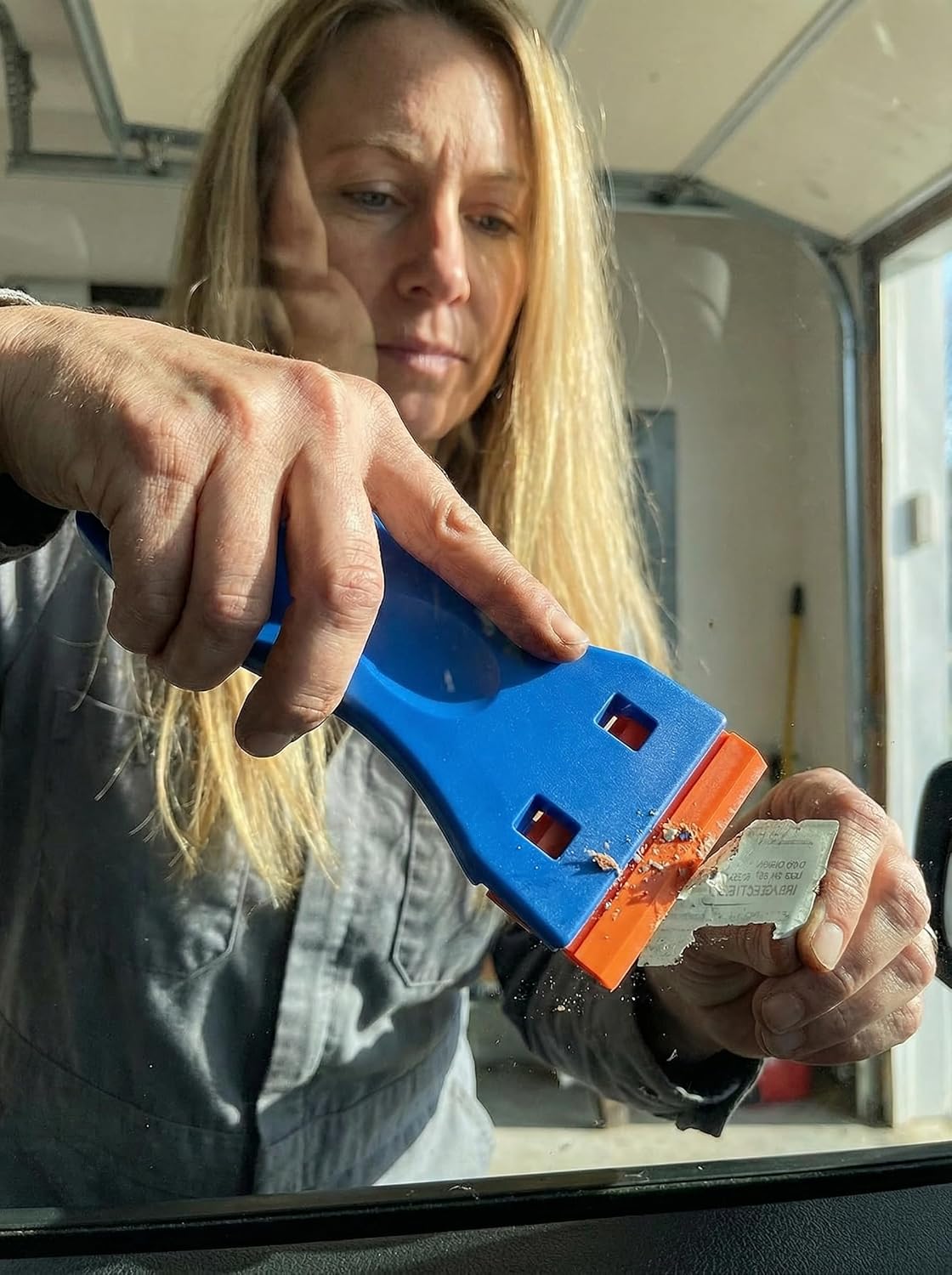 Razor Blade Scraper Tool with Plastic Razor Blades, Plastic Scraper for Glass, Paint, Stickers, Scratch Tickets Removal eBaydiy Tools